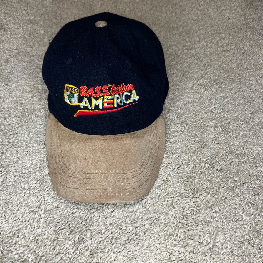 Vintage bass pro hat